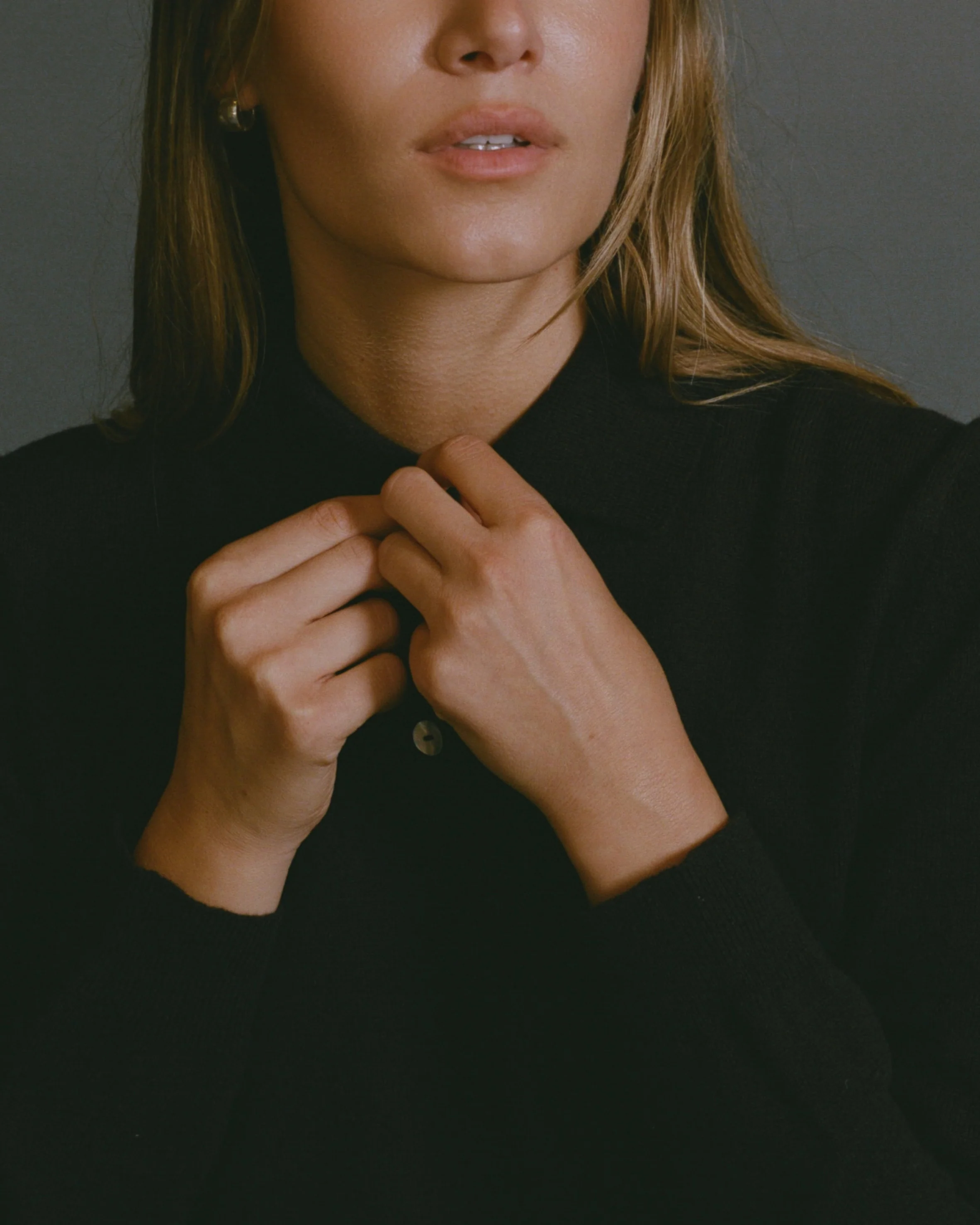 RLT POLO SWEATER - CHOCOLATE - Image 2