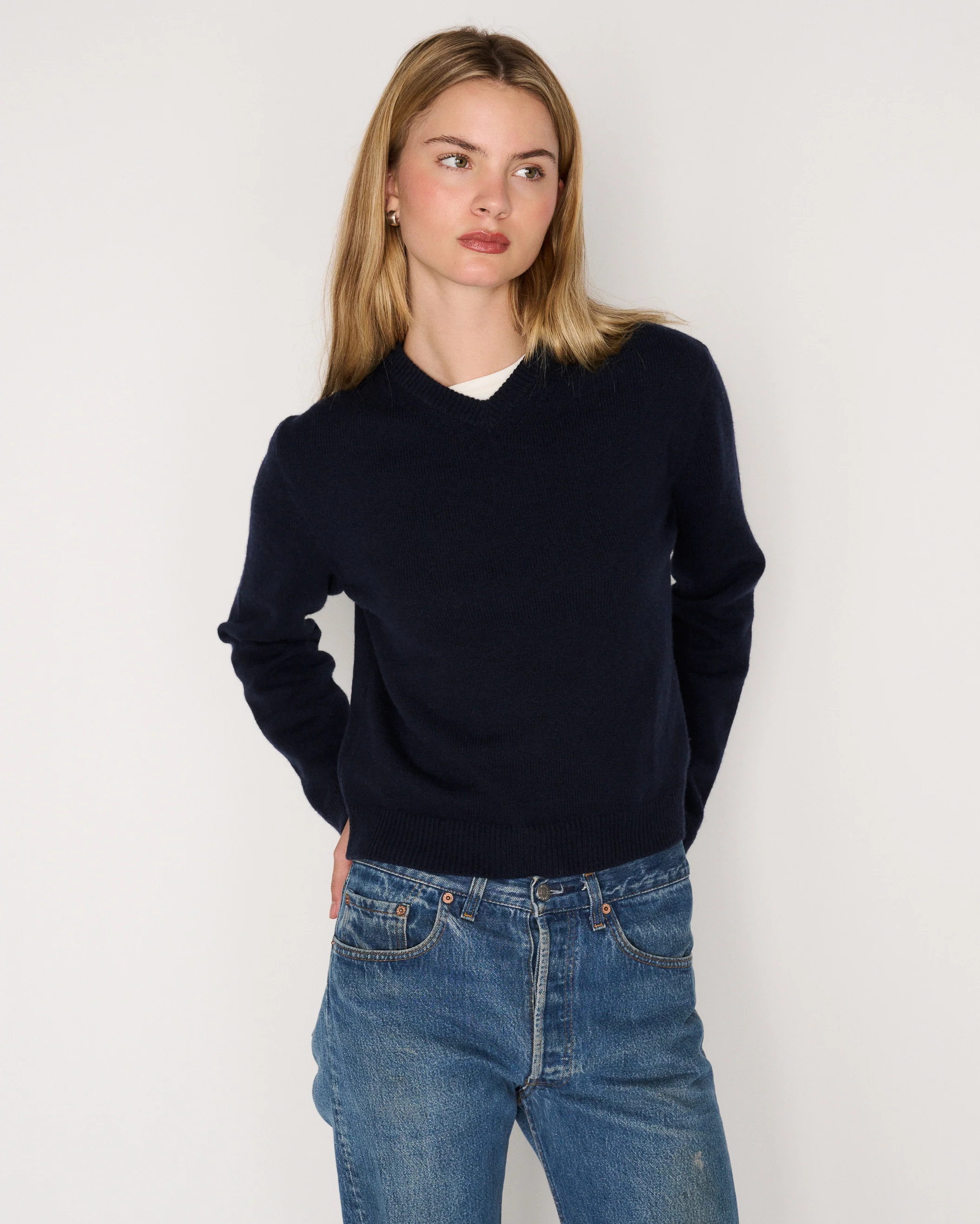 RLT V-NECK SWEATER - NAVY - Image 3